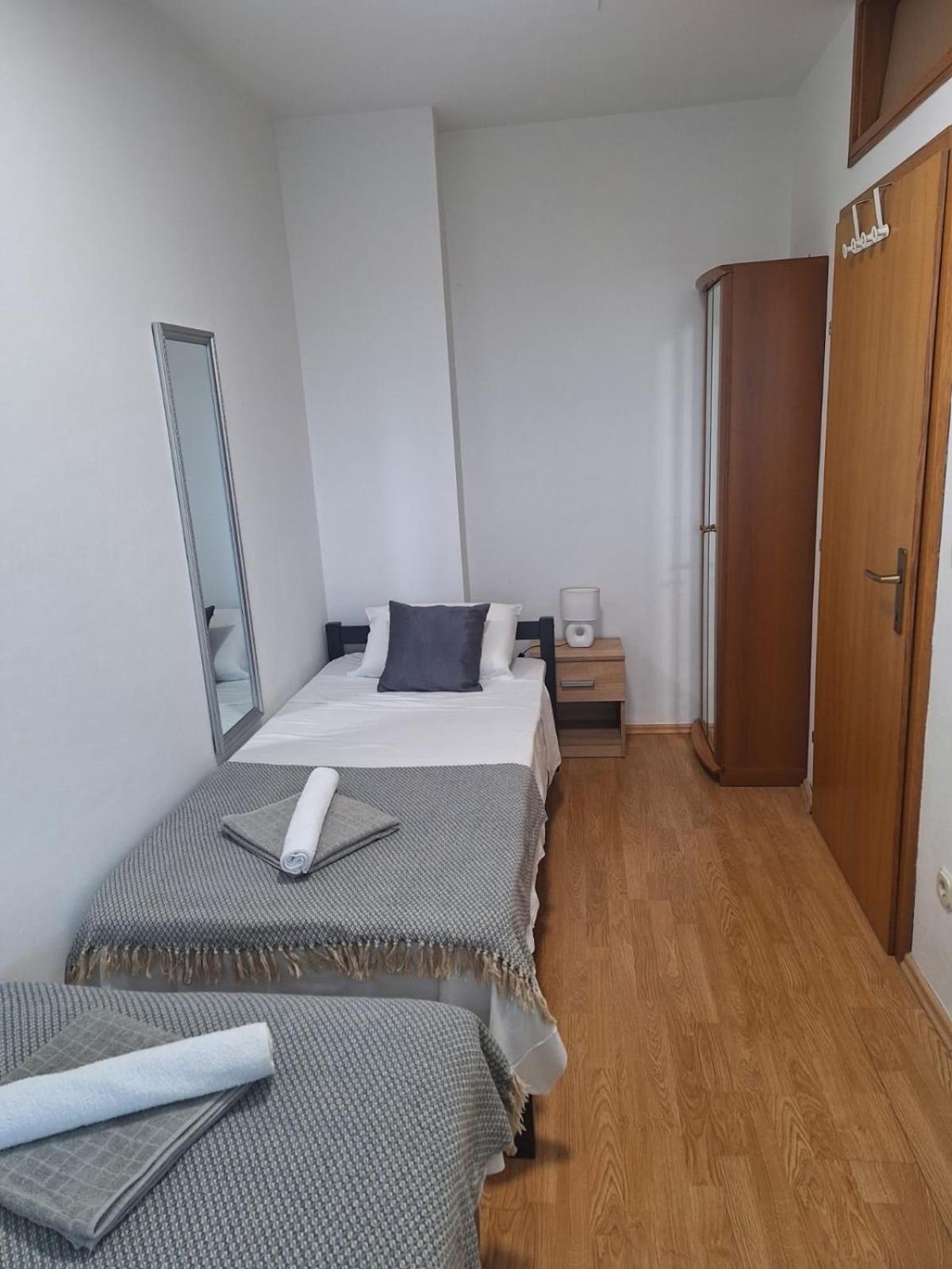 Apartment Tre Strade Baska Voda Exterior photo