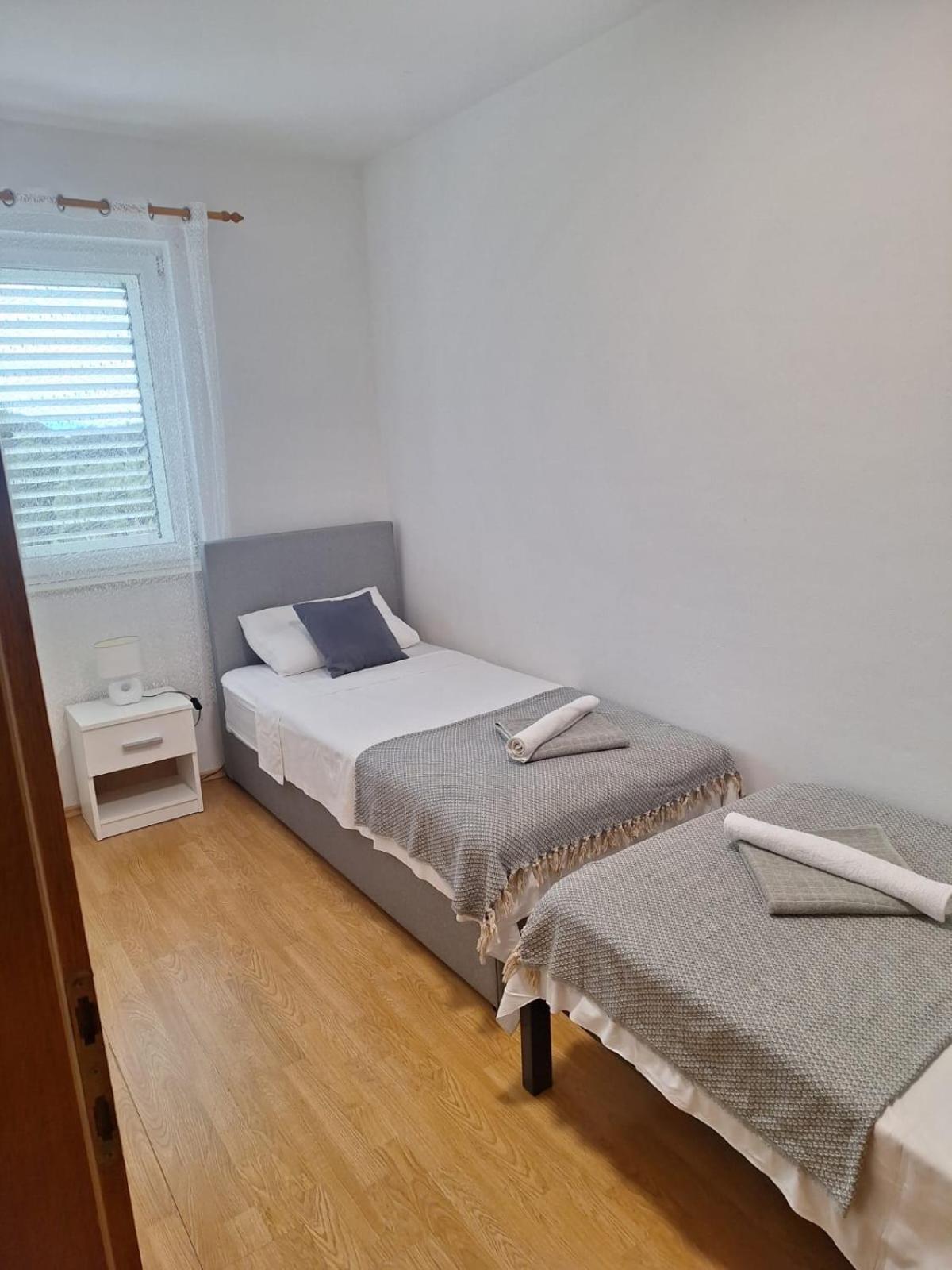 Apartment Tre Strade Baska Voda Exterior photo